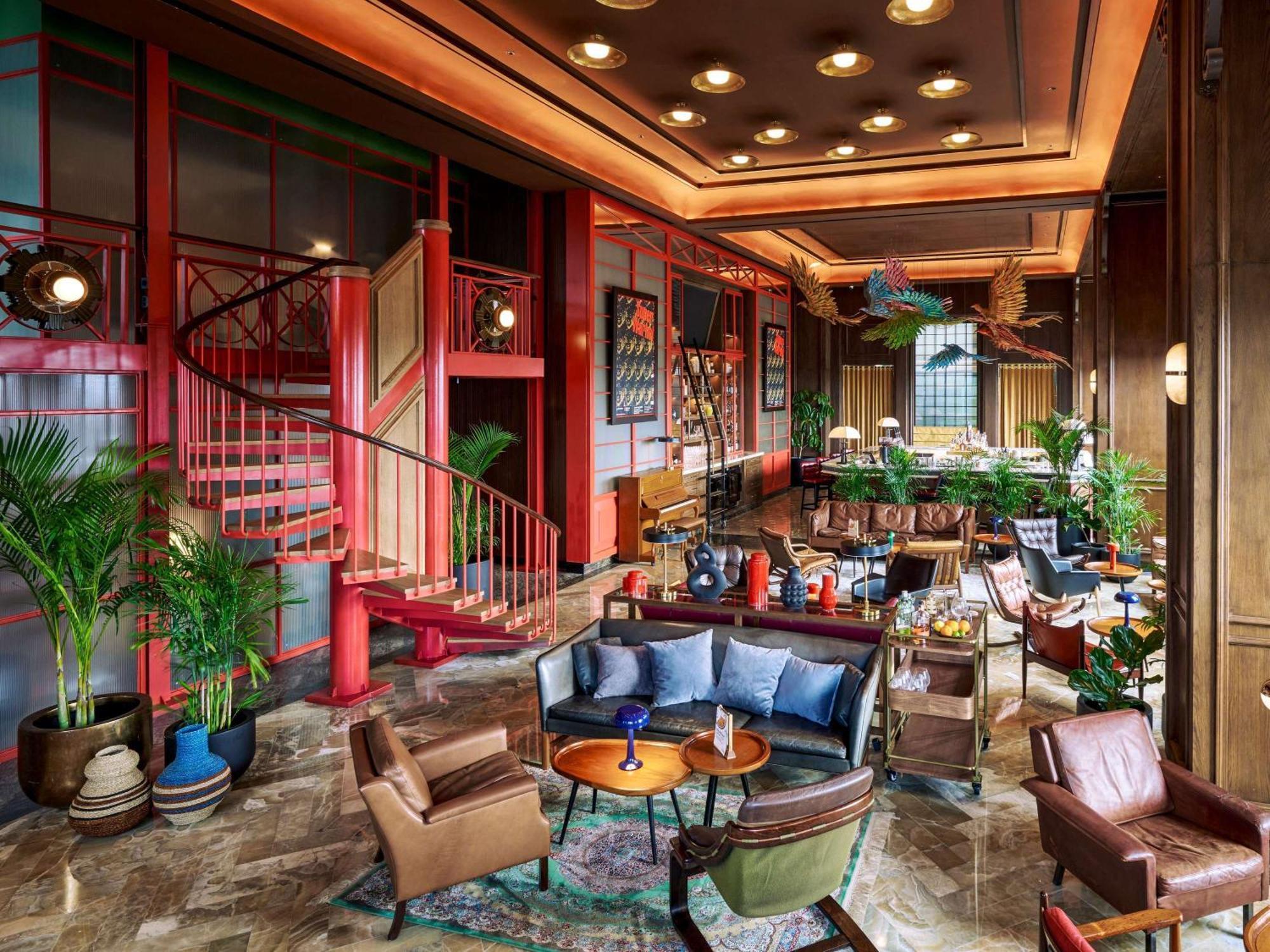 25Hours Hotel Jakarta The Oddbird Экстерьер фото